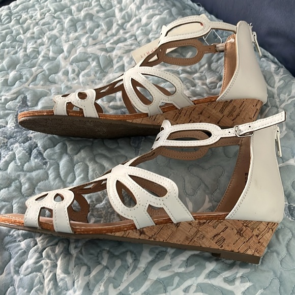 Esprit Women's White Sandals size 9.5 - Picture 5 of 8